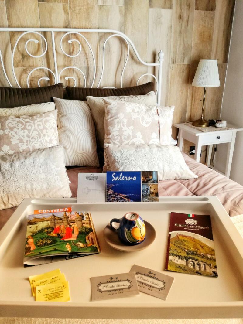 Elegant B&B - Il Vicolo Storico Salerno Ngoại thất bức ảnh