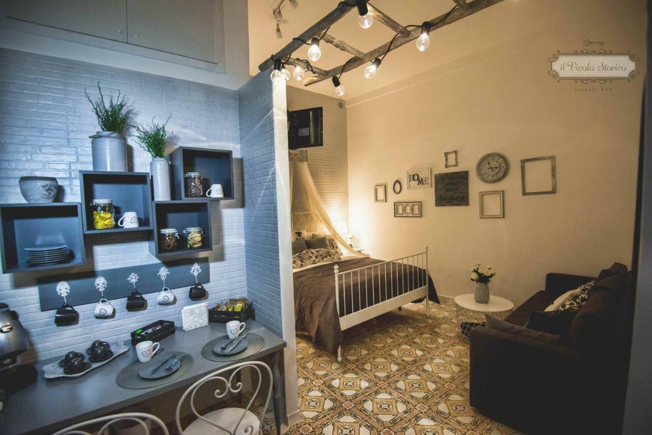 Elegant B&B - Il Vicolo Storico Salerno Ngoại thất bức ảnh