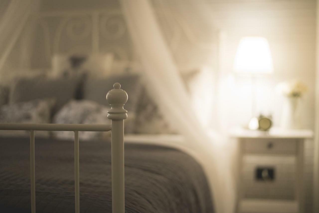 Elegant B&B - Il Vicolo Storico Salerno Ngoại thất bức ảnh