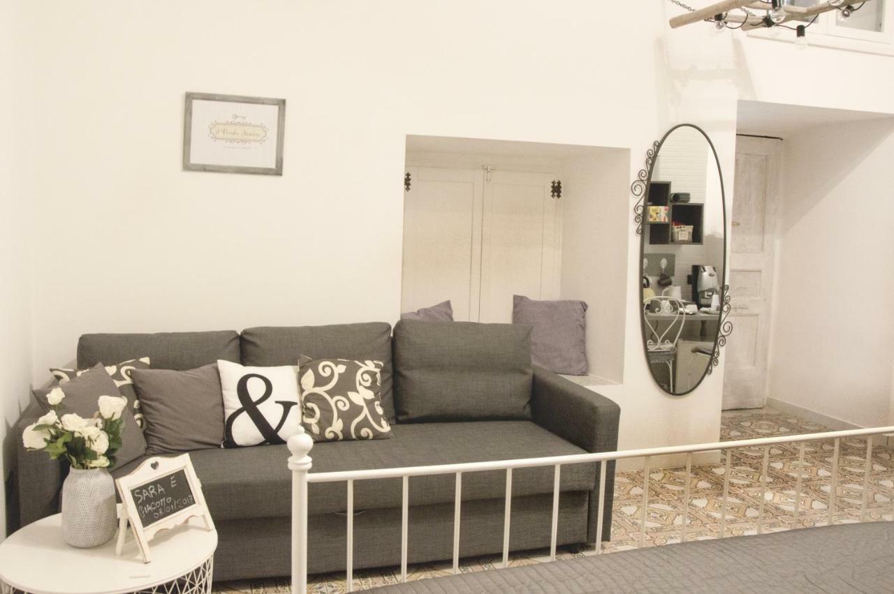 Elegant B&B - Il Vicolo Storico Salerno Ngoại thất bức ảnh